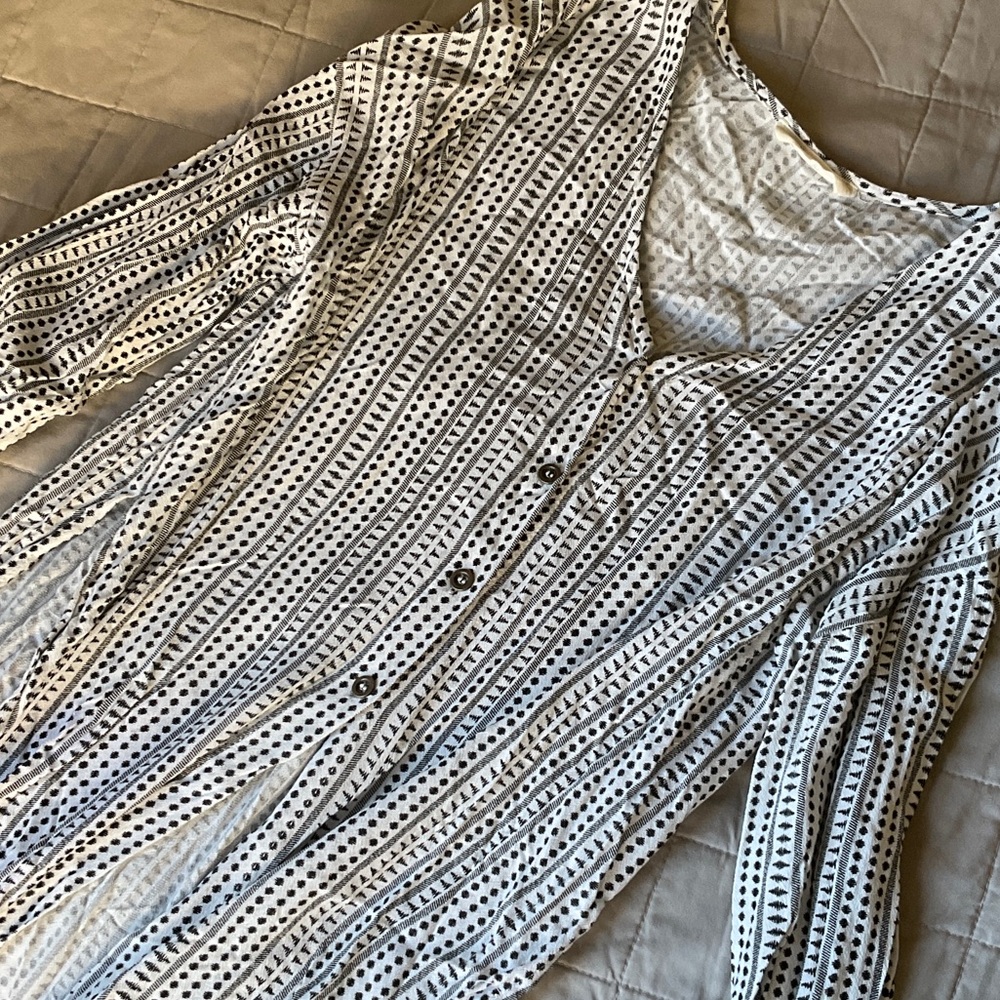 Millibon Black and White Button Down Shirt